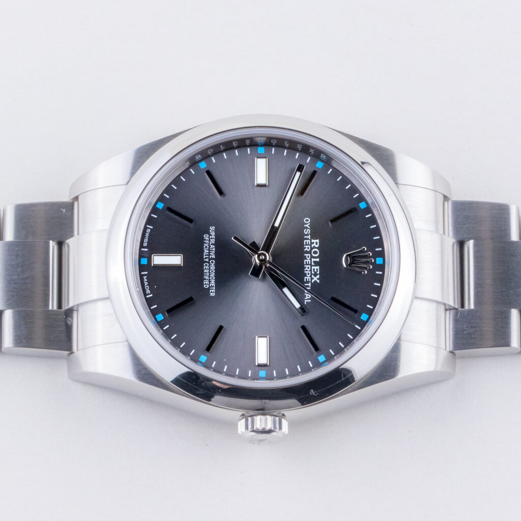 rolex-oyster-perpetual-114300-2