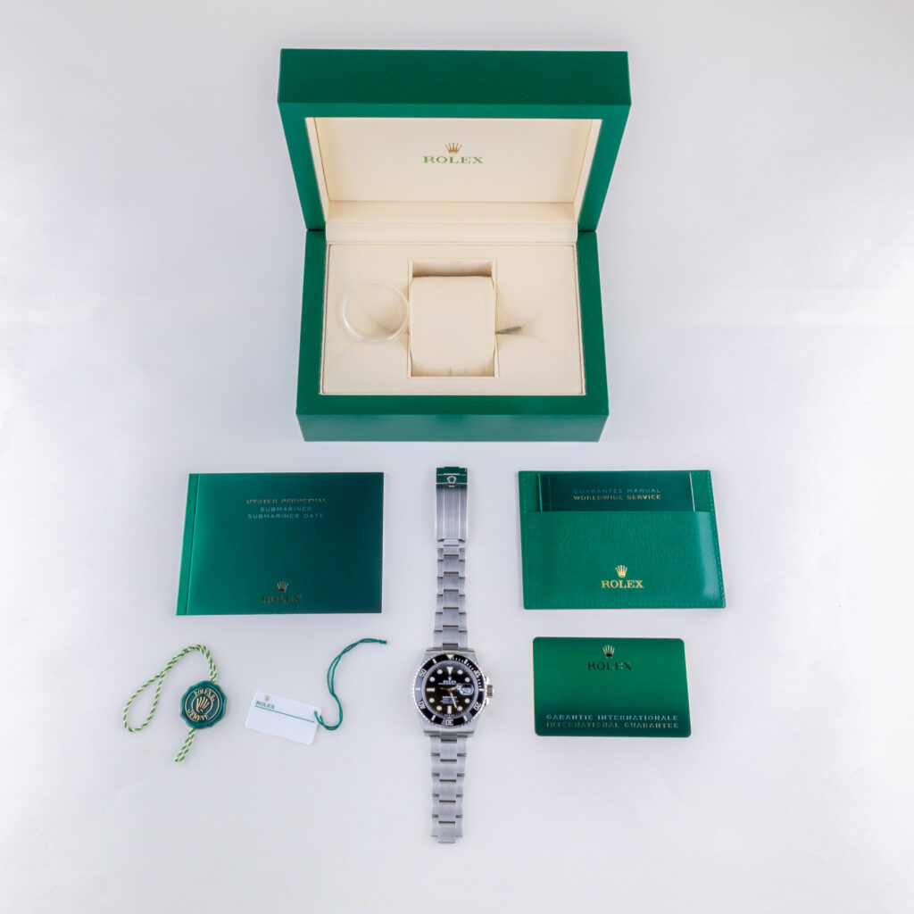 Rolex Submariner Date 126610LN 2022 (Full Set) 15 2E0B8891 1CG 3M
