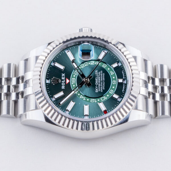 rolex-sky-dweller-336934-2