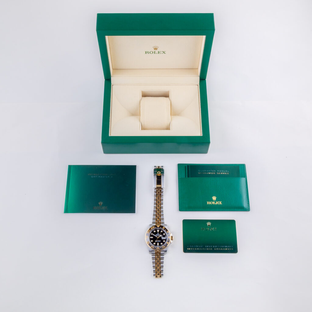 Rolex GMT-Master II 126713GRNR 2023 (Full Set) 15 rolex-gmtmaster-ii-126713grnr-2