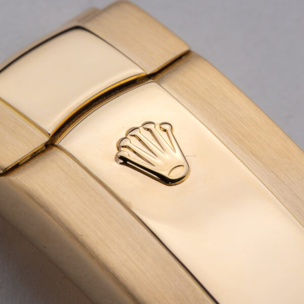 rolex-sky-dweller-326938