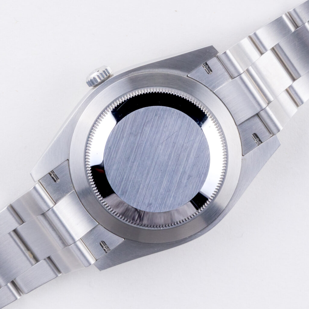 rolex-oyster-perpetual-124300-9