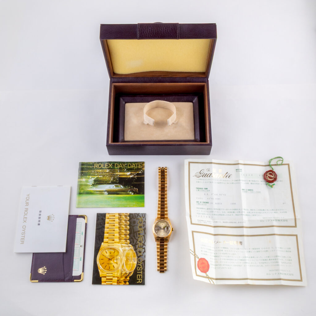 Rolex Day-Date Champagne Diamond 18238 1995 (NOS) (Full Set) 15 2E0B0356 1CG 3M