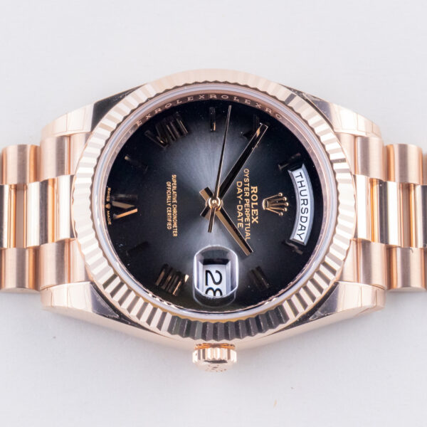 rolex-day-date-228235-10