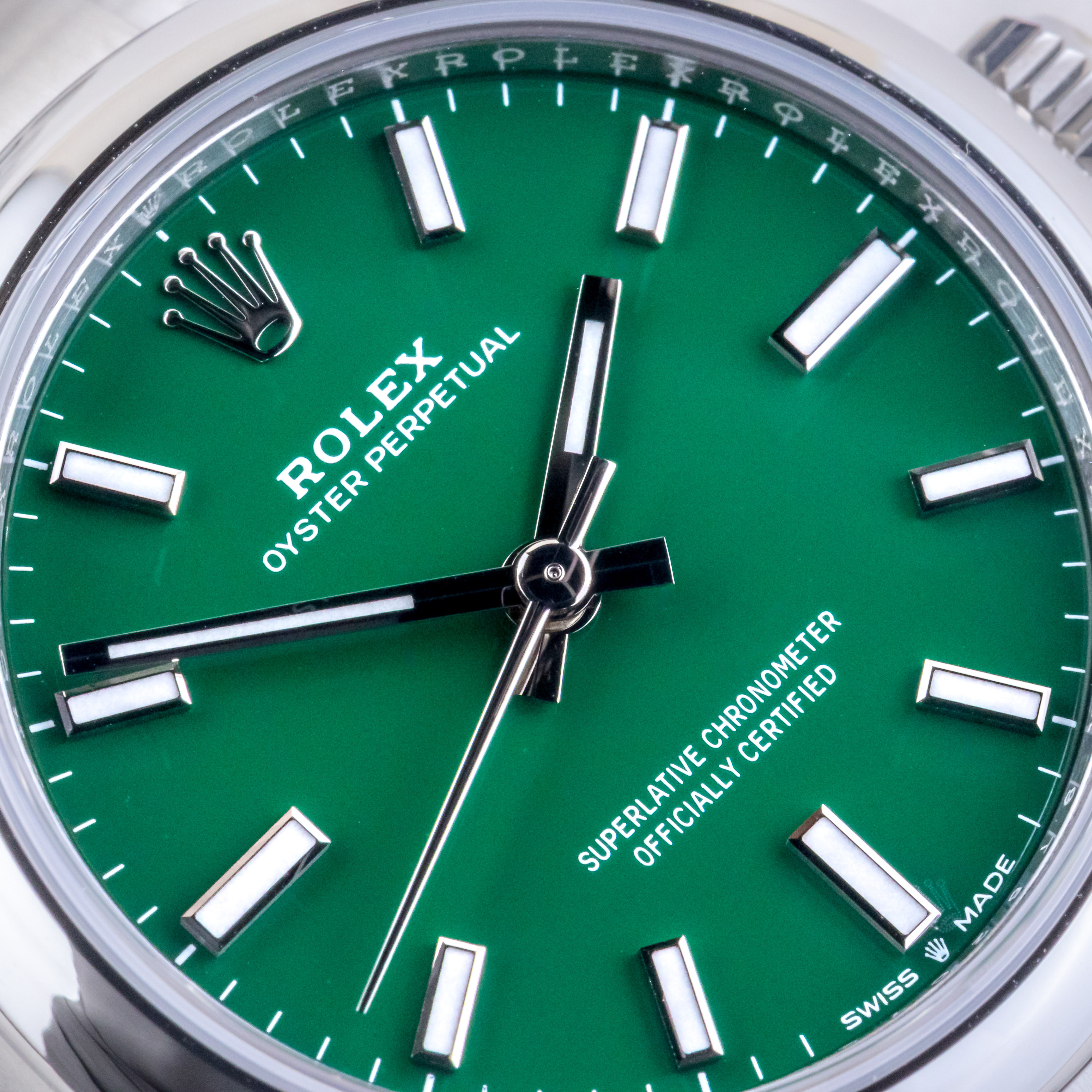 NEW Rolex Oyster Perpetual Green 277200 Tiffany 2025 (Vollständiger Satz) 2 rolex-oyster-perpetual-277200-3