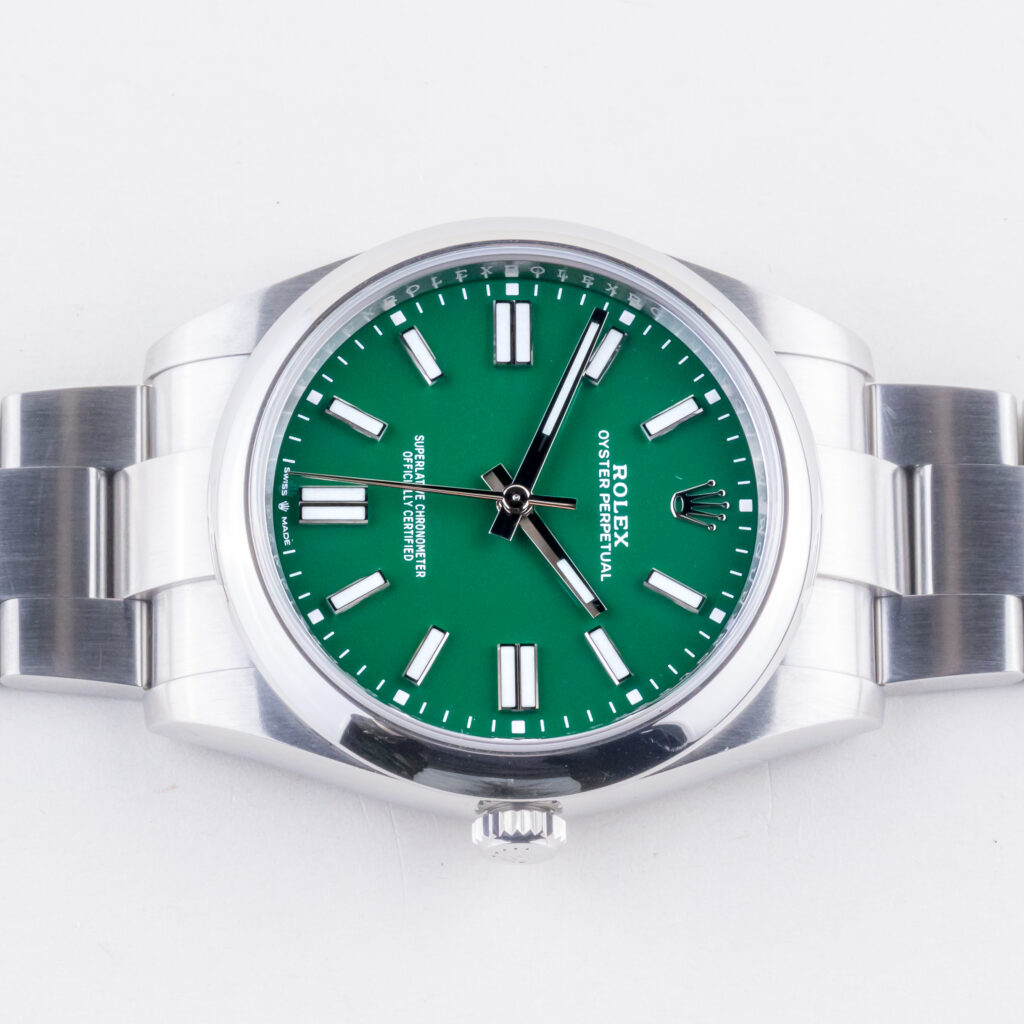 rolex-oyster-perpetual-124300-10