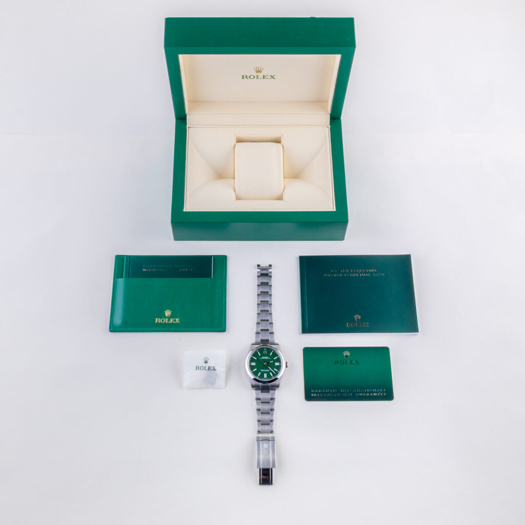 rolex-oyster-perpetual-124300-10