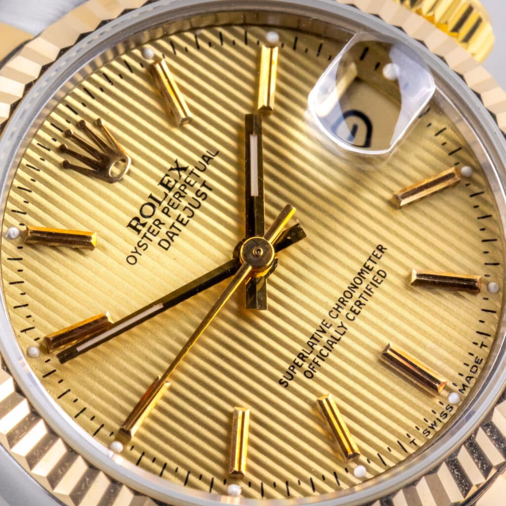 Alternative view of Rolex Oyster Perpetual Datejust Mid-Size Champagne Tapestry 68273 1988 (Vollständiger Satz)