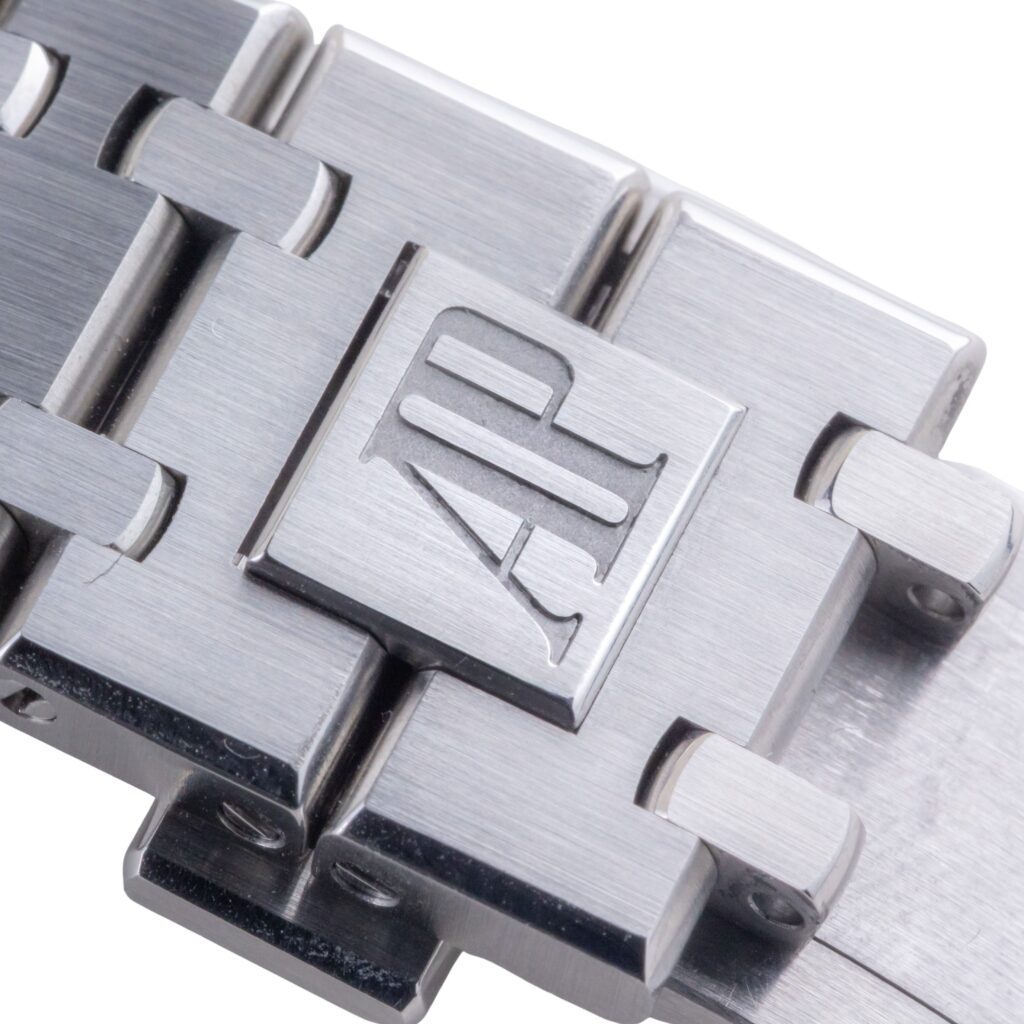 Audemars Piguet Royal Oak Blue 26331ST 2020 (Full Set) 14 audemars-piguet-royal-oak-26331st